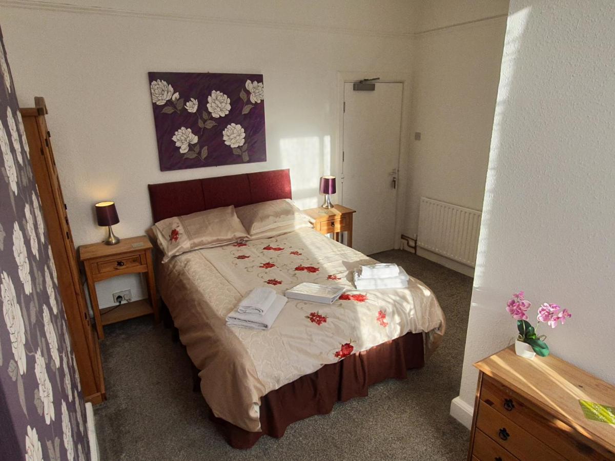 Caxton House Bed & Breakfast Skegness Exterior photo