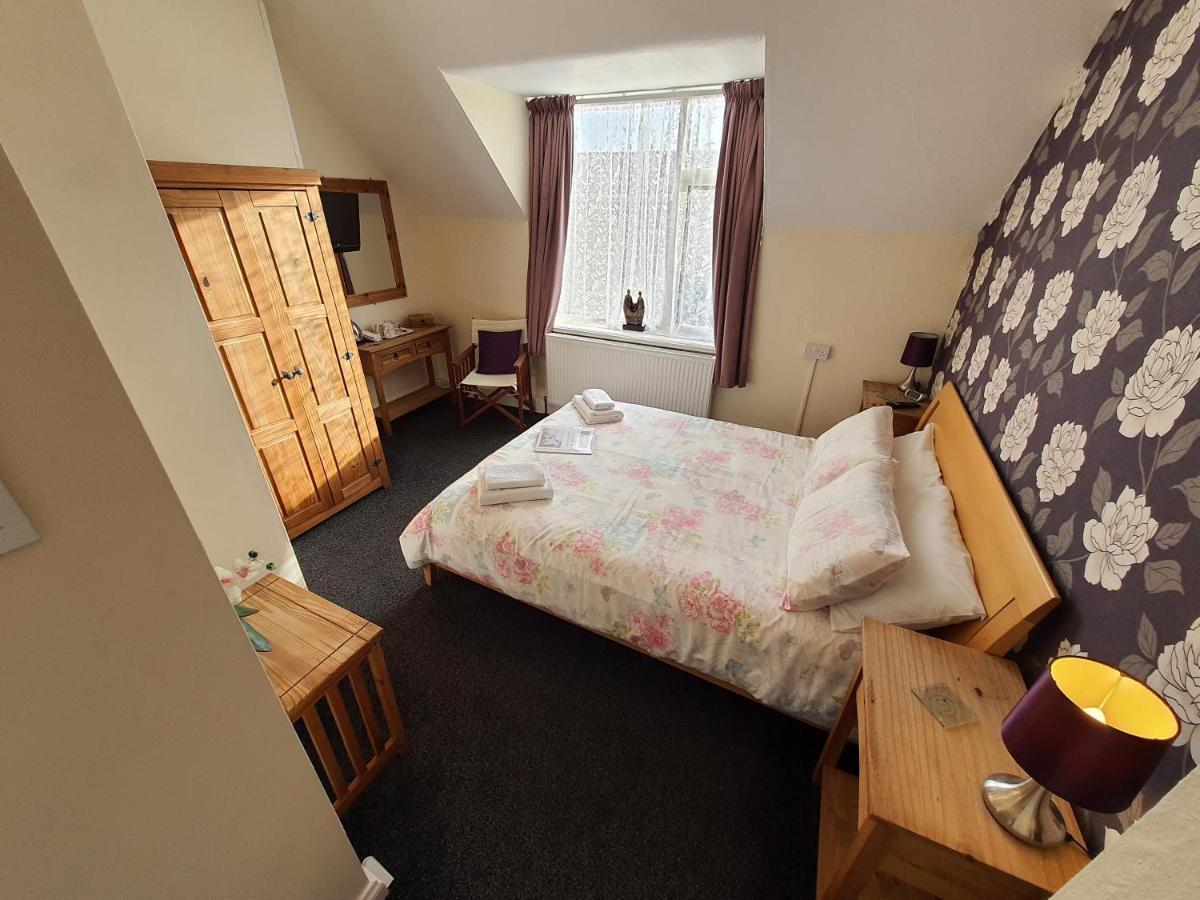 Caxton House Bed & Breakfast Skegness Exterior photo