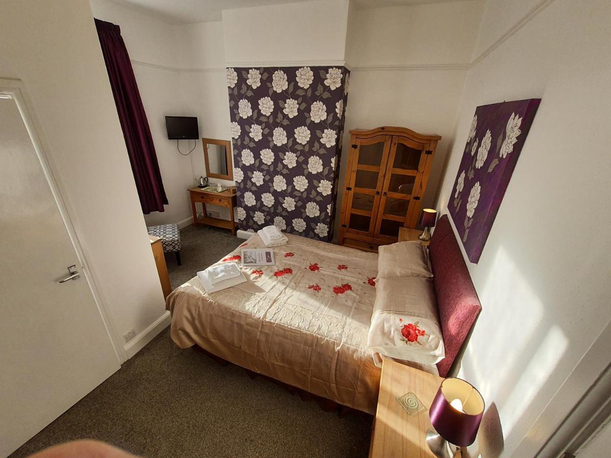 Caxton House Bed & Breakfast Skegness Exterior photo